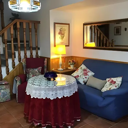 Hétvégi ház Casa Tia Lola *